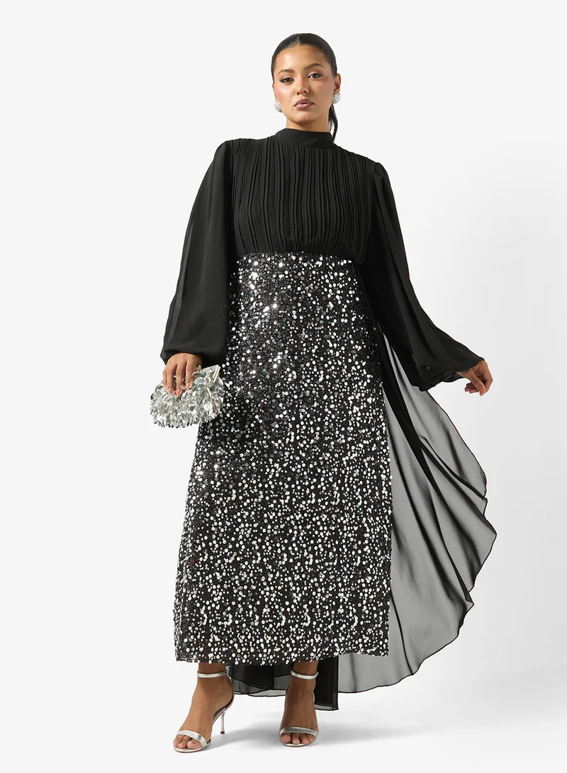 خزانة فستان مقاس كبير لامع