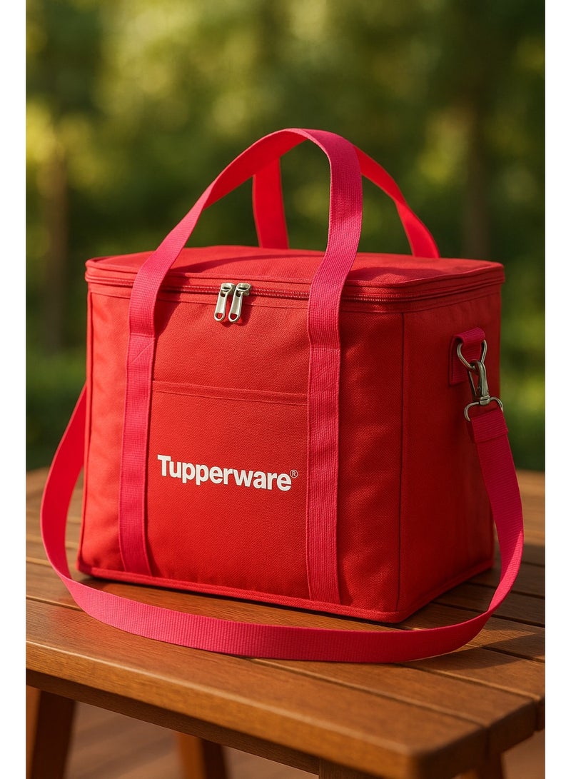 توبروير شنطة تبريد حرارية كبيرة من Tupperware باللون الأحمر لحفظ الأكل والمشروبات لفترات أطول، عملية ومناسبة للرحلات والشغل. - Image 1