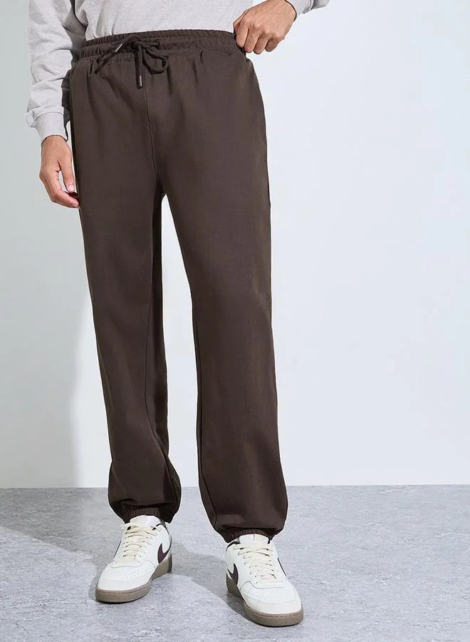 ستايلي Brown Solid Elasticated Hem Relaxed Fit Joggers