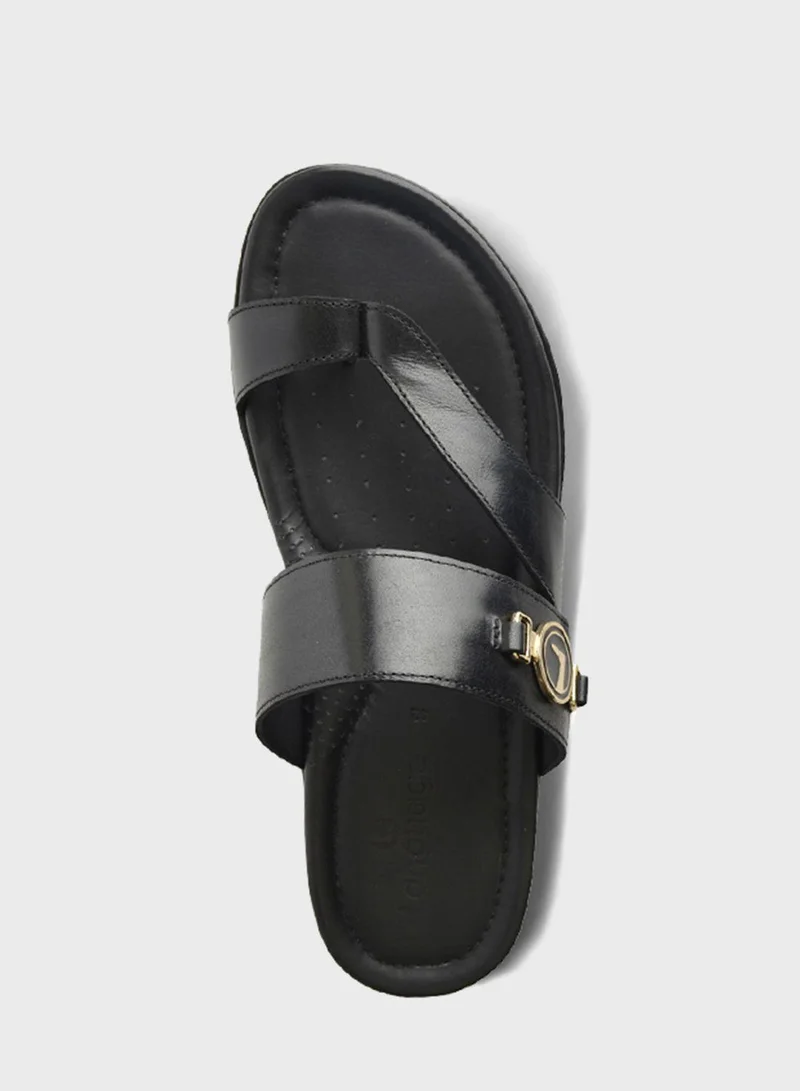 Language Gilson Sandals