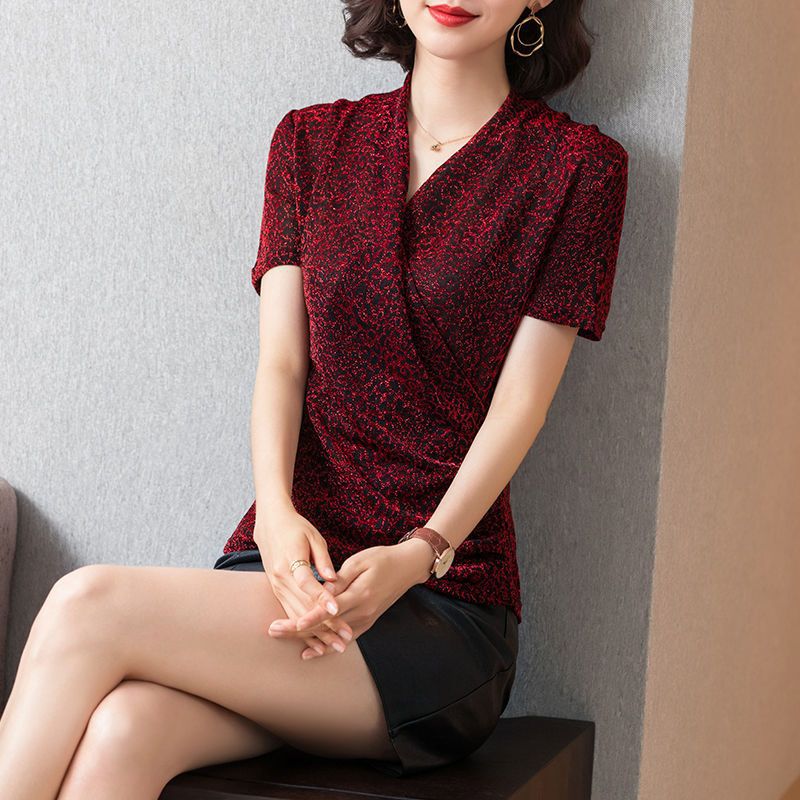 Stylike V-Neck Short-Sleeved Women'S T-Shirt 2024 Middle-Aged And Elderly Mother Slim-Fit Thin Base Shirt Top - Image 3