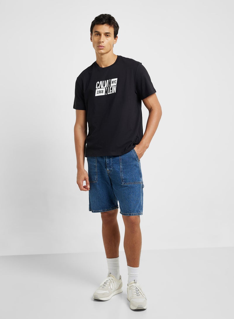 كالفن كلاين جينز تيشيرت بياقة دائرية برسومات - Image 4