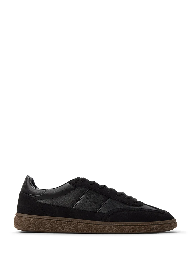 كول ات سبرنج Casual Low Top Sneakers