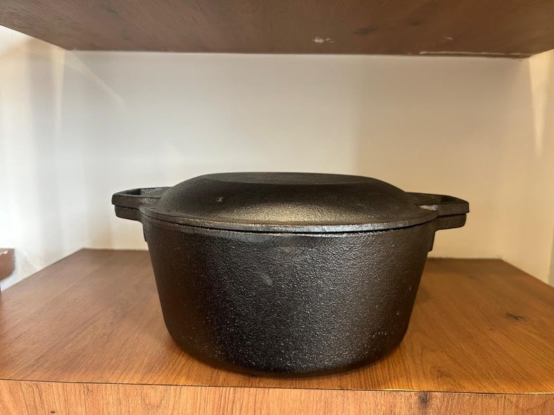 IRONSTER IRONSTER PreSeasoned Cast Iron Dutch Oven Biryani Pot Handi Cast Iron Casserole with Heavy Bottom Cooking Pot with Lid Gas Stove and Induction Compatible Cast Iron Cookware 30cm 48 Litre Black  - Image 4
