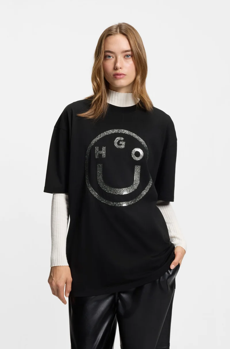 Oversized-fit T-shirt in cotton with Happy HUGO logo