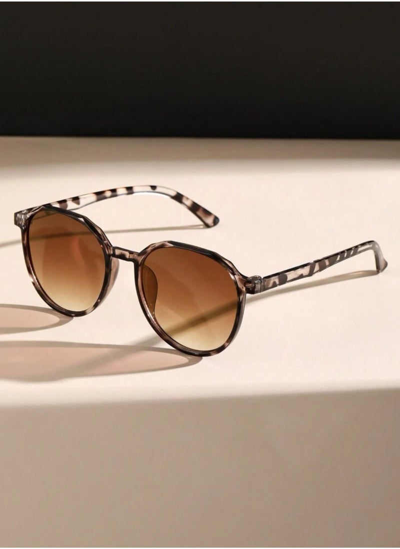 JewelryPalace Fashionable & Stylish Women’s Sunglasses  - Image 1