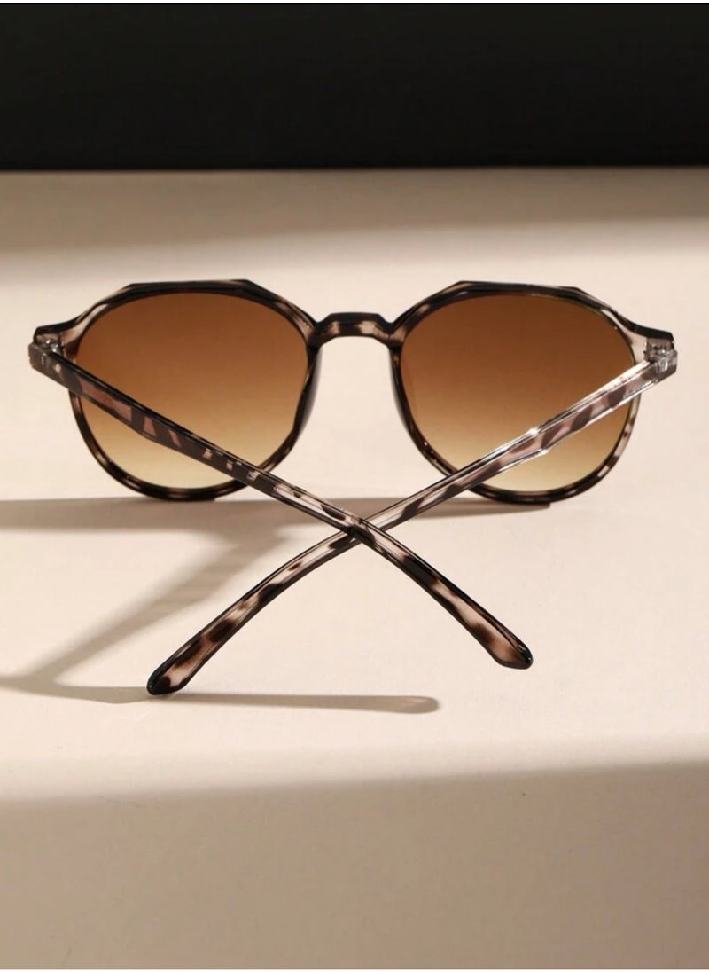JewelryPalace Fashionable & Stylish Women’s Sunglasses  - Image 4