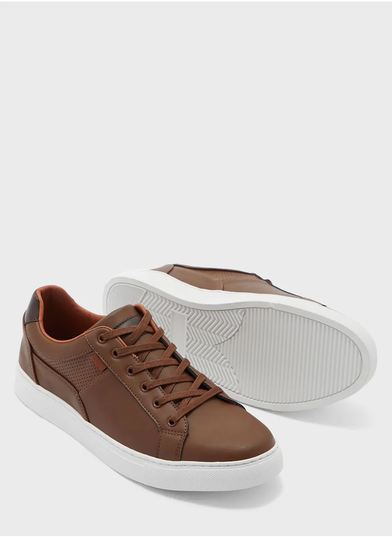 Robert Wood Essential Casual Sneakers