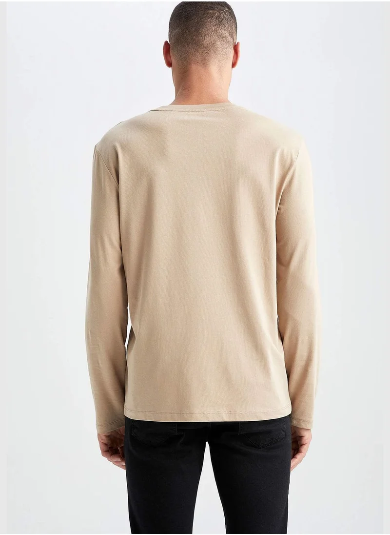 ديفاكتو Man Slim Fit Knitted T-Shirt