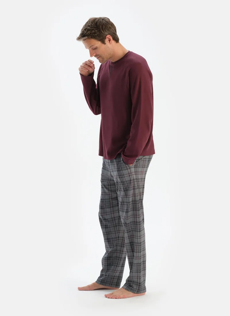 dagi T-shirt & Trousers Pajama Set Crew Neck Supreme Mid Rise Sleepwear