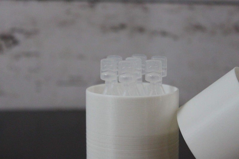 Znet3D Eye Drop Vials Holder & Storage with a Pressure-Fitted lid - Holds 7 Single Use Disposable Vials - Keep Your Eye Drop vials Organized and Clean (White) - Image 3