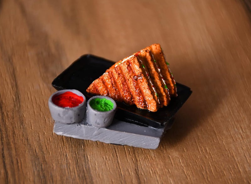 DT DECTONE Combo Pack of 3 Fridge Magnet Burger Sandwich Paneer Tikka Miniature Food 3D Fridge Magnet Best Souvenir Gift 100 Made in India - Image 2