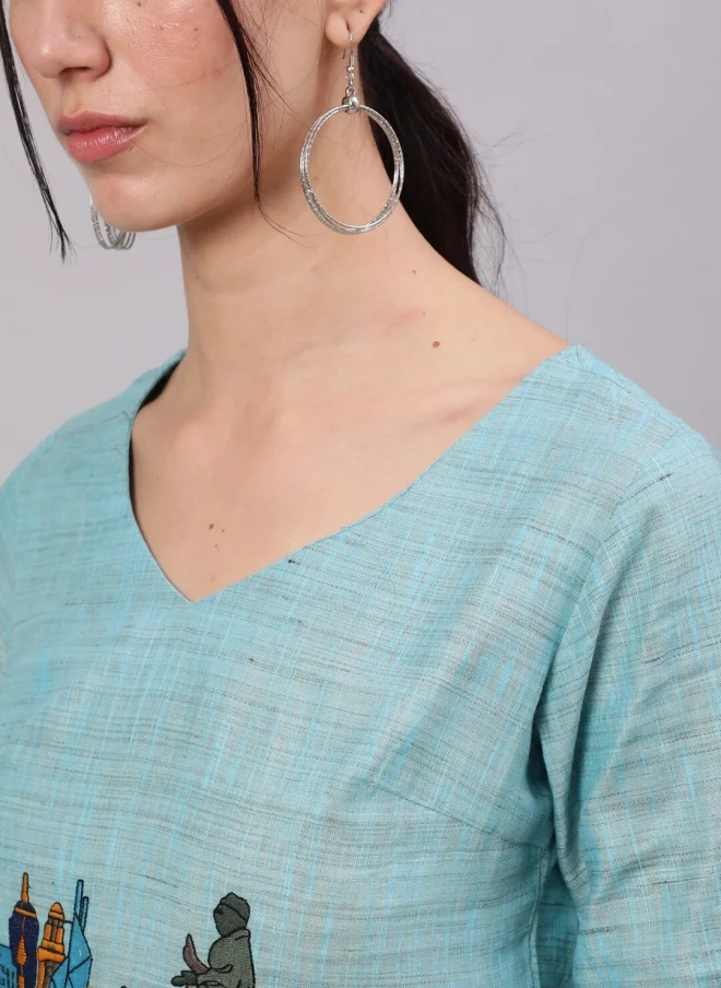 أيه كيه إس Blue Embroidered Tunic for Women