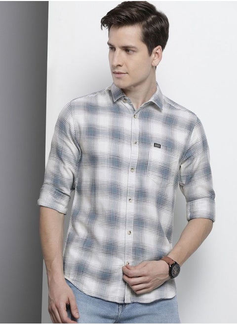 Men Slim Fit Checkered Full Sleeves Spread Collar Casual Shirt