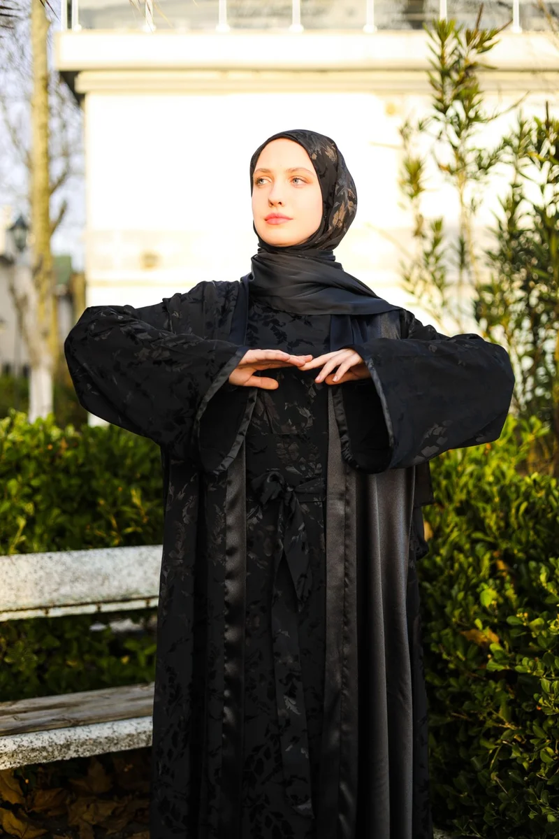 Harika Wear Black Silk Abaya Set