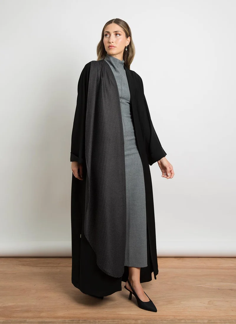 Kaafmeem Black - Wide Regular-cut Long Abaya with attached Scarf