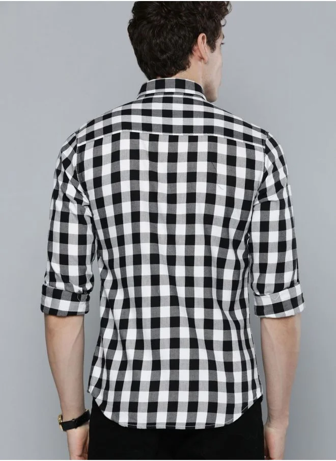The Indian Garage Co Men Slim Fit Checkered Full Sleeves Cutaway Collar Casual Shirt