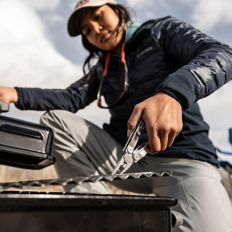 LEATHERMAN ليذرمان، غلاف جلد تراثي مزود بزنبرك للأدوات المتعددة، بني، صغير - Image 4