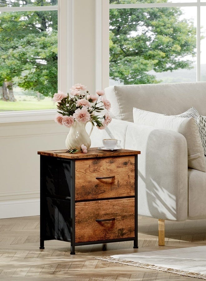 هارلان طاولة سرير جانبية بدرجين، طاولة سرير جانبية بسيطة، طاولة سرير جانبية بأدراج قماشية، طاولة جانبية مع مساحة تخزين لغرفة النوم، غرفة النوم المشتركة، غرفة الضيوف، غرفة المعيشة، لون بني. - Image 2