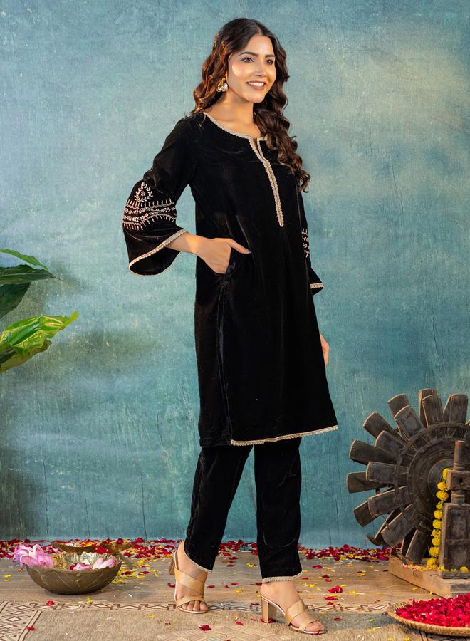 KASYA Women Embroidered Velvet Kurta and Pants Co-Ords - Image 2