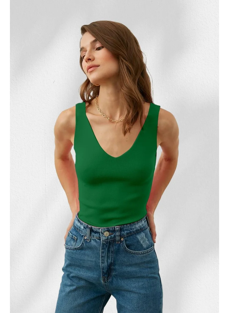 Tena Women's Green Front Back V-Neck Undershirt