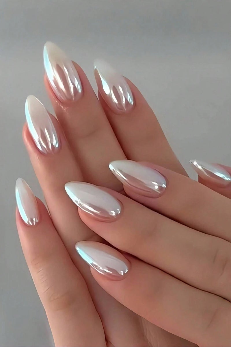 اظافر تركيب بشكل لوزي تحتوي العلبه على 24 ظفر مع مبرد اظافر و صمغ - Image 1