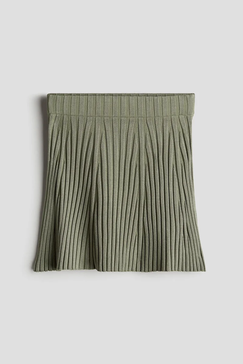 اتش اند ام تنورة من قماش محبوك ومرن بقصّة A