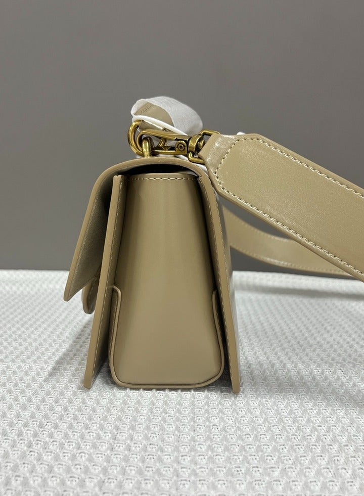 Pinko Solid Color Wide Shoulder Strap Crossbody Shoulder Bag 21*12*8cm - Image 4