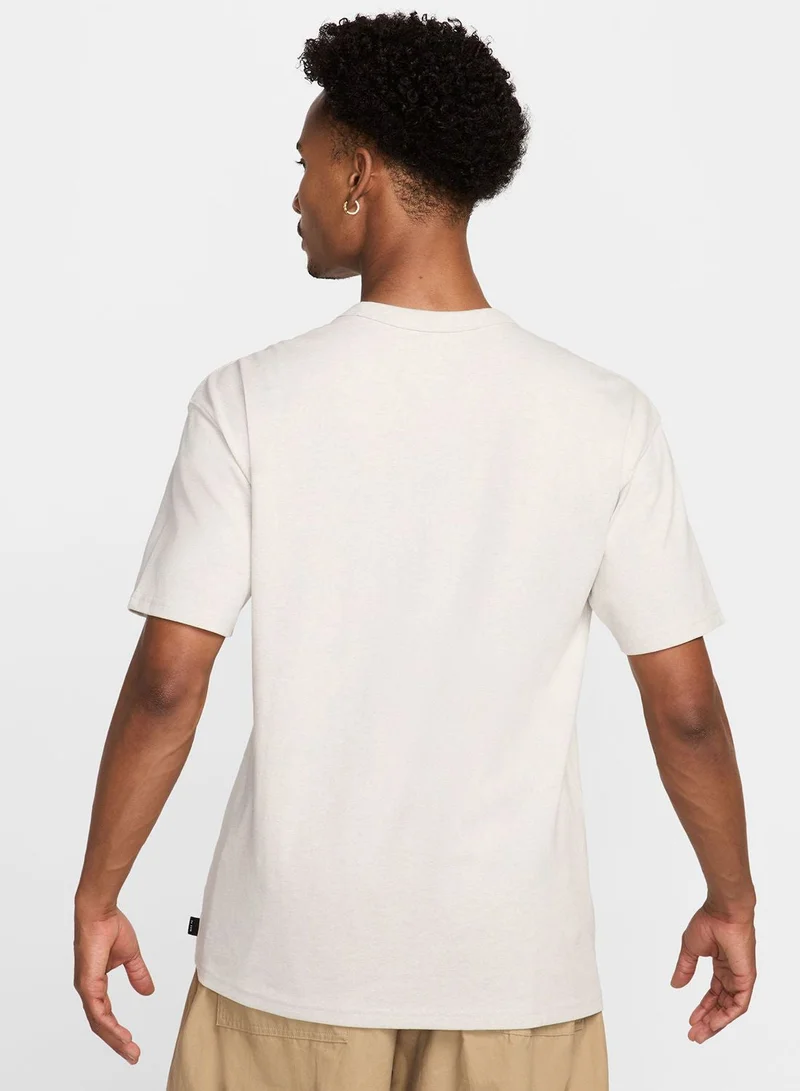 نايكي تيشيرت أساسي نسائي