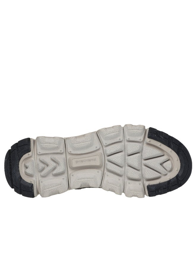 SKECHERS SUMMITS AT - Image 3