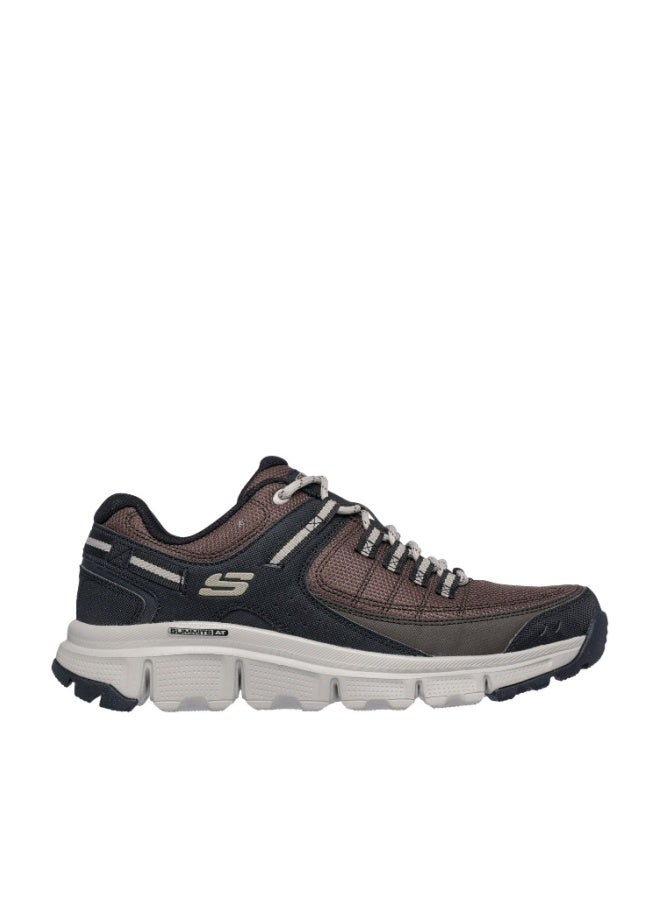 SKECHERS SUMMITS AT - Image 1