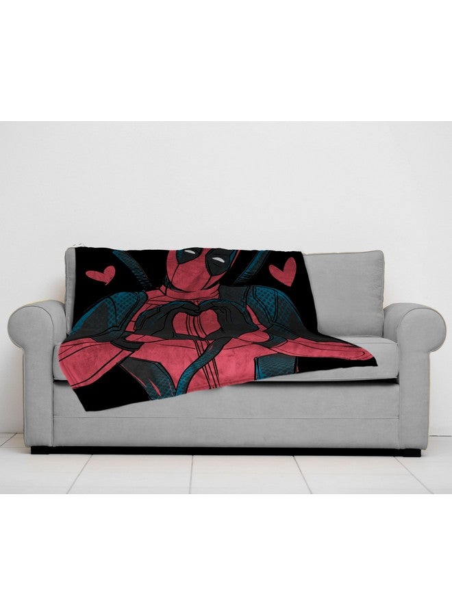 Jay Franco Jay Franco Marvel Deadpool Hearts Plush Throw Blanket - Measures 50 x 70 inches - Super Soft Lightweight Fleece Bedding (Red and Black)  - Image 2