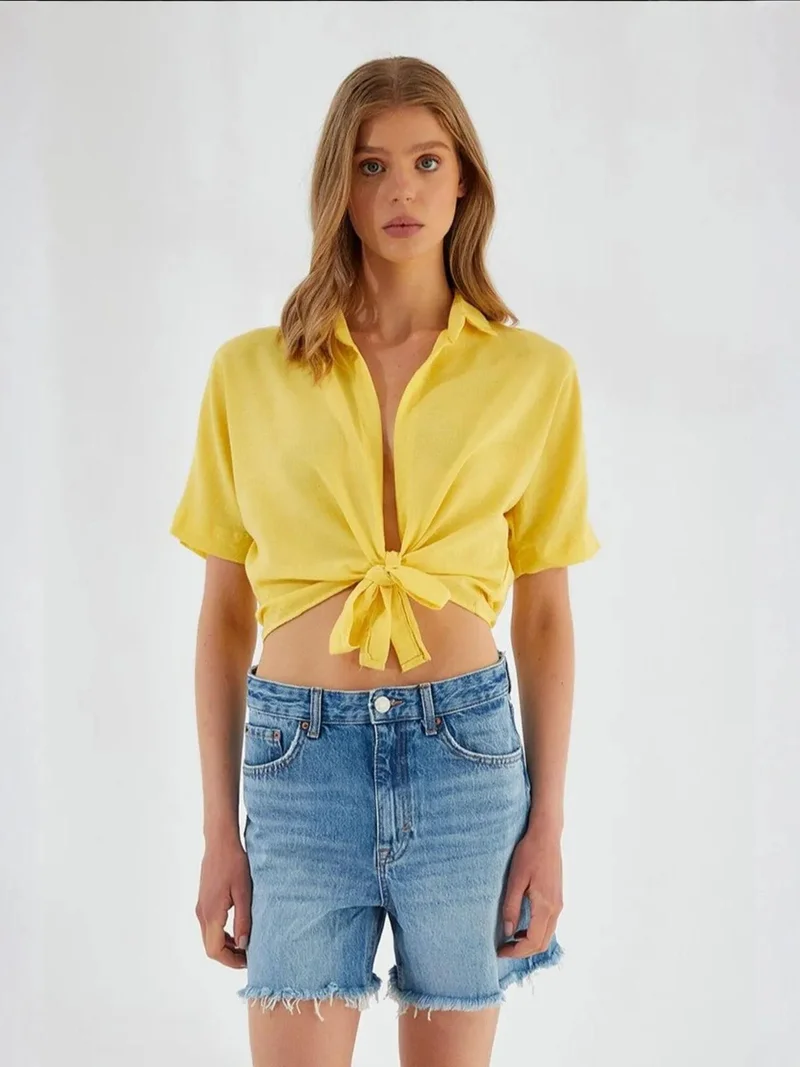 MixRay Mixray V-Neck Tie Closure Slim Fit Crop Shirt