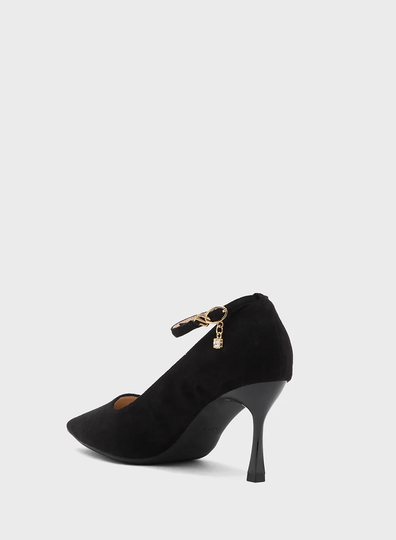 خزانة High Heeled Pump