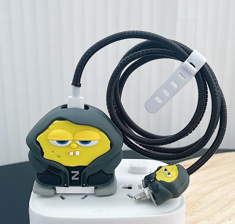 Like Star غطاء حماية 4 في 1 متوافق مع شاحن أبل 20 واط/18 واط USB-C وحافظة حماية وكابل موفر، غطاء شخصية كرتونية ثلاثية الأبعاد 360 درجة للحماية (شبح-أصفر) - Image 1