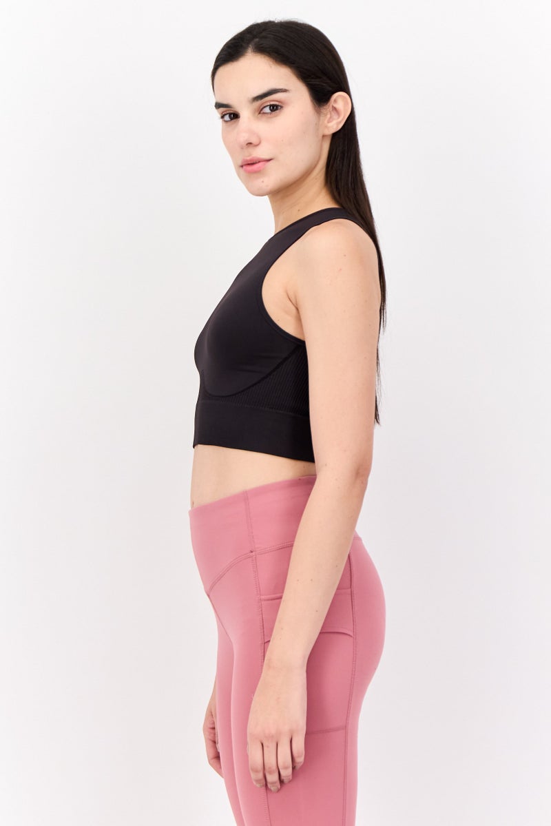 PUMA Women Sportswear Fit Sleeveless Outdoor Tank Top, Black  - Image 2