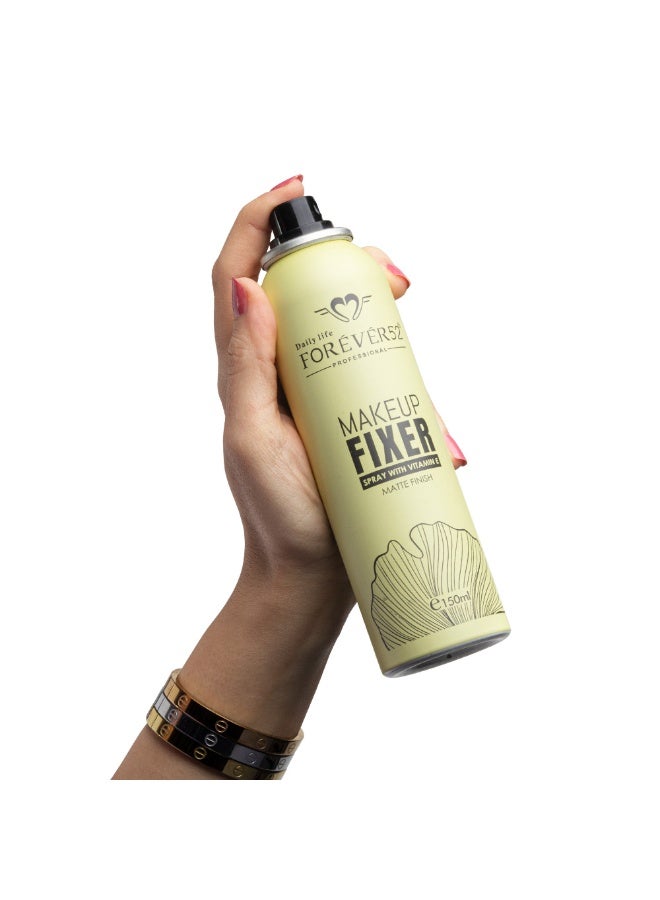 فور إيفر52 52 Makeup Fixer Spray with Vitamin E, Nourishing & Weightless, Matte Finish, 150ml Clear - Image 2