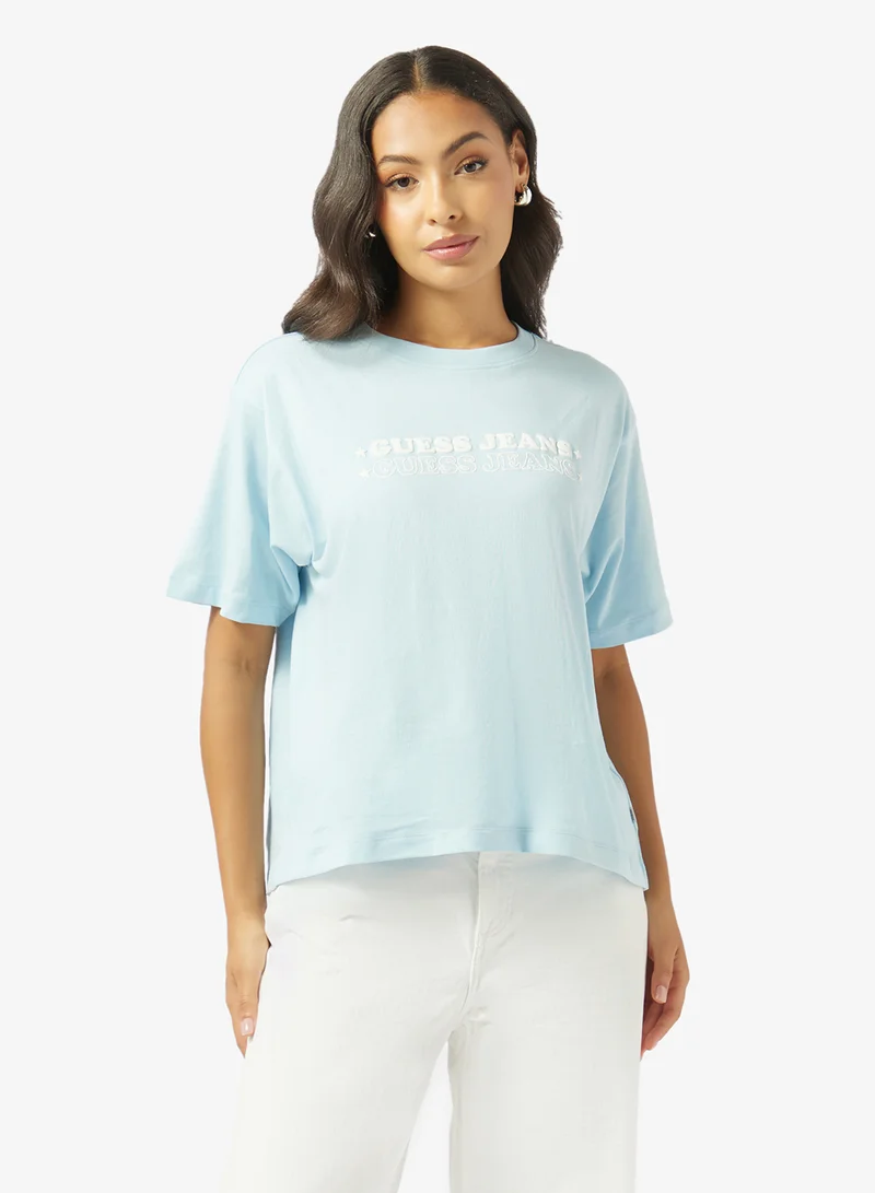 جيس جينز تي شيرت بأكمام قصيرة وياقة دائرية