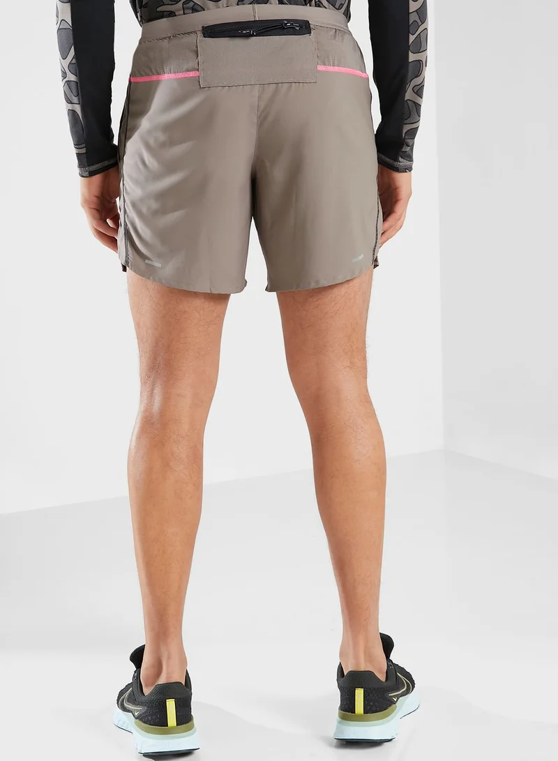 Nike 7" Dri-Fit Stride Shorts