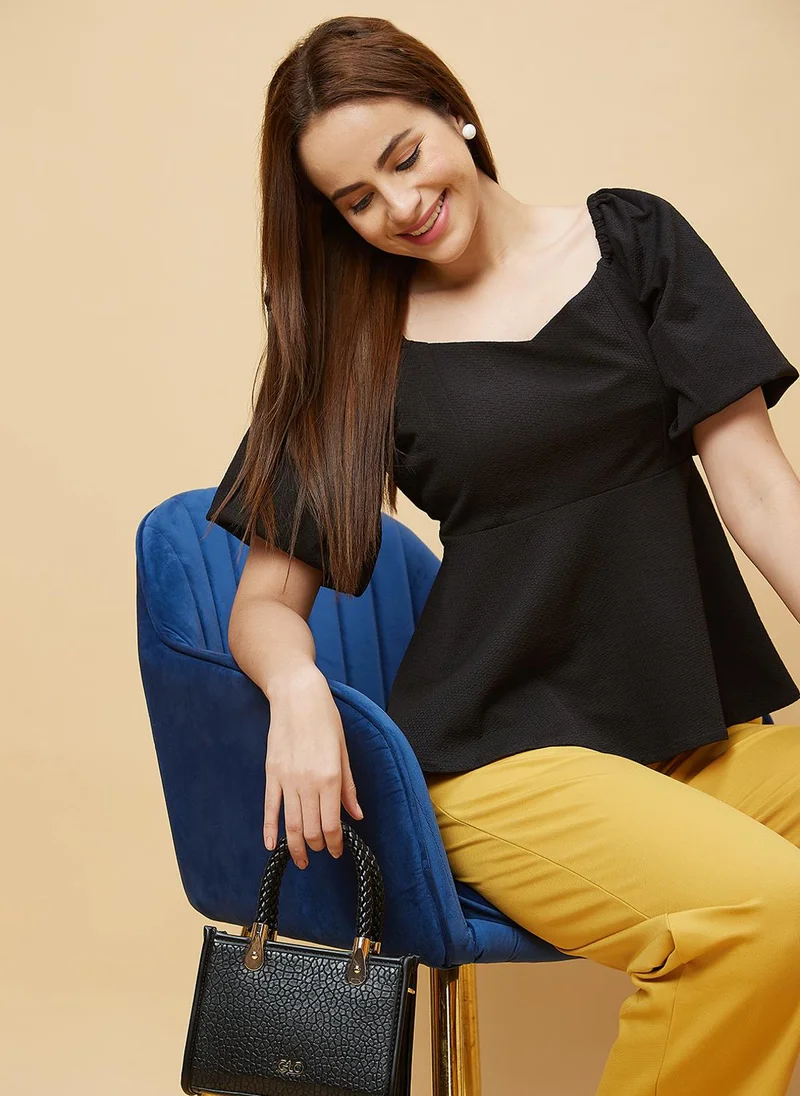 جلو باص Globus Women Black Sweetheart Neck Puff Sleeves Gathered Regular Top