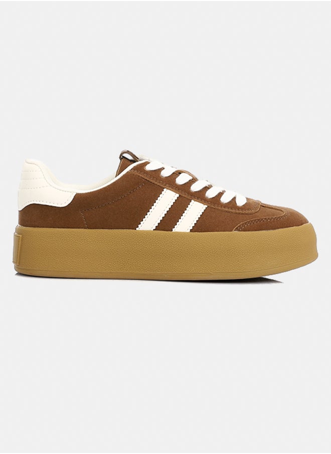 DejaVu Fashionable Sneakers  - Image 2