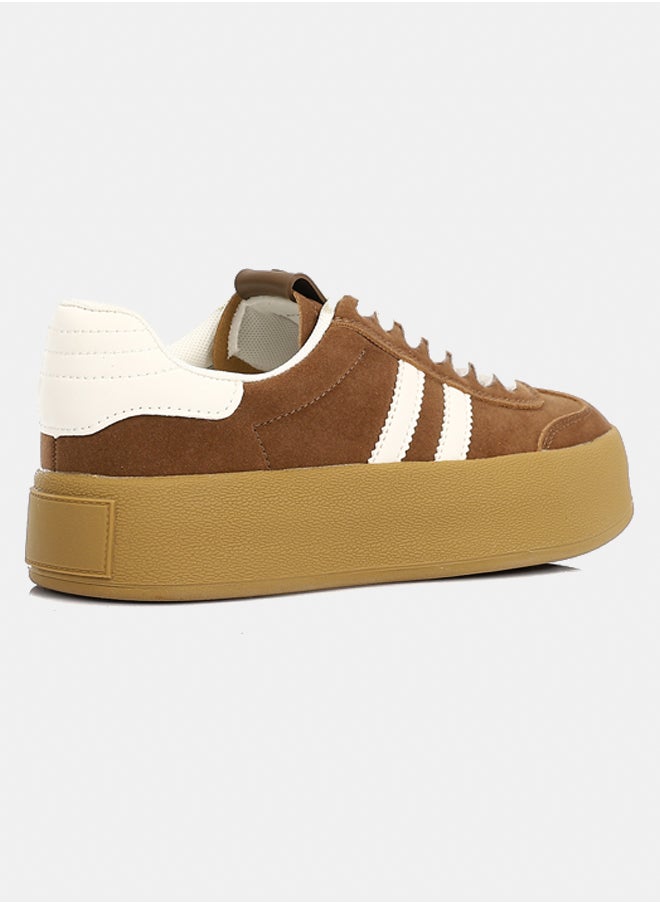 DejaVu Fashionable Sneakers  - Image 3
