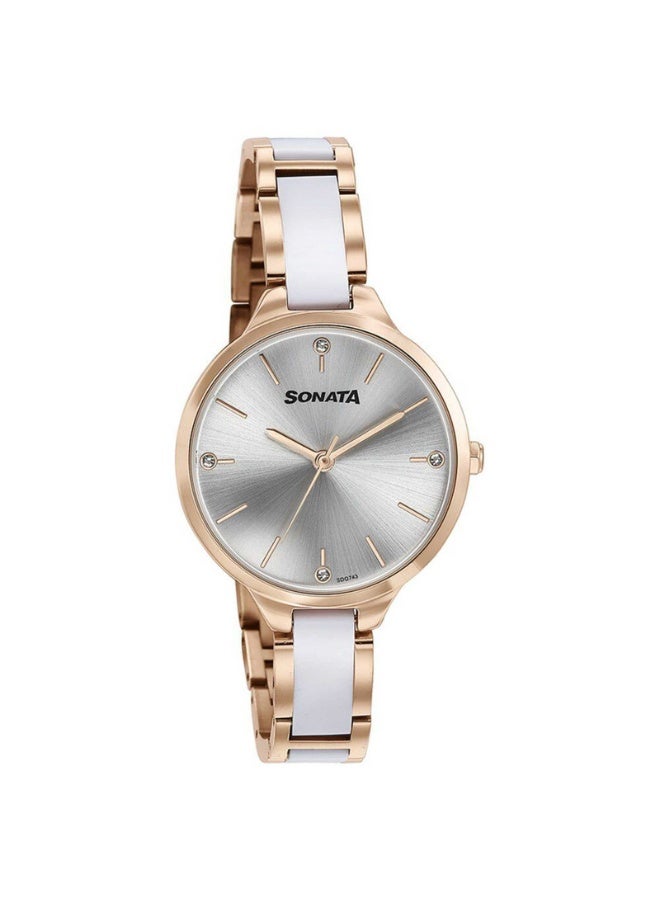Sonata ساعة أنالوج نسائية 87065KD02 – قرص فضي، حزام من الفولاذ المقاوم للصدأ بلونين، حركة كوارتز، زجاج معدني، ساعة أنيقة وجاهزة كهدية - Image 2