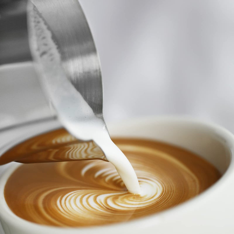 MHW-3BOMBER إبريق رغوة الحليب 450 مل/15.2 أونصة إبريق رغوة الحليب إبريق بخار الإسبريسو إبريق الحليب من الفولاذ المقاوم للصدأ إبريق رغوة الحليب فنان اللاتيه فوهة دائرية إبريق الحليب P6001S-OS - Image 2