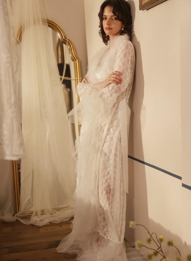 Take Two White Lace Robe with Feather Trim - Image 5