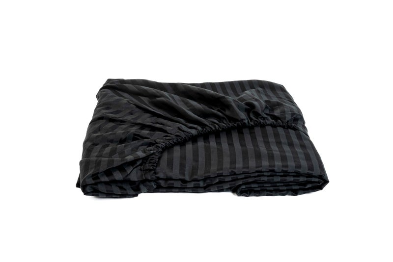 Striped Fitted Sheet - Fine Quality For Hotels and Home Décor - Consists of 1 Fitted Sheet 160cm * 200cm - Fits Matresses Up to 30cm - Brushed Cotton - Black
