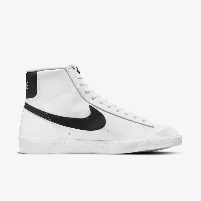 Nike Women's Blazer Mid '77 Shoes