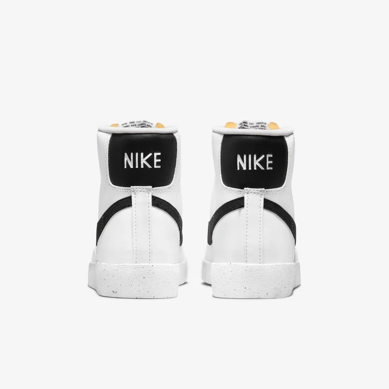 Nike Women's Blazer Mid '77 Shoes