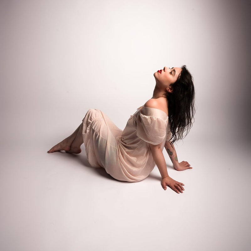 Kate Seamless Paper Backdrop for Photography White Photo Backdrop Paper (106.8''x32.8' Arctic White) - Image 4