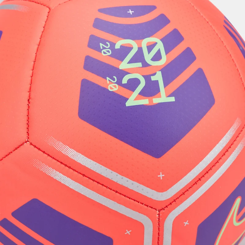 Nike Pitch Football